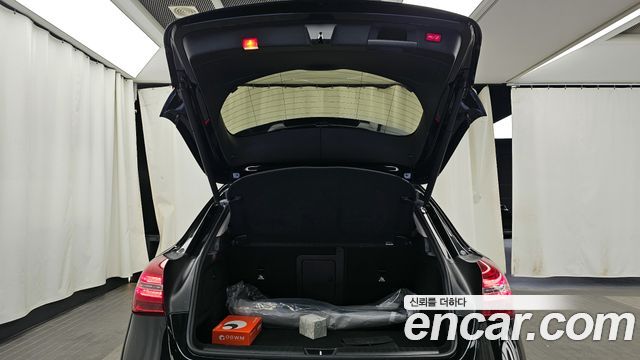 Mercedes-Benz GLA-Class GLA220