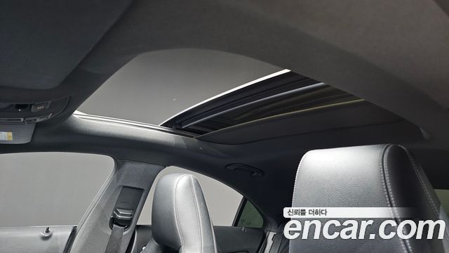 Mercedes-Benz CLA-Class CLA250 4MATIC