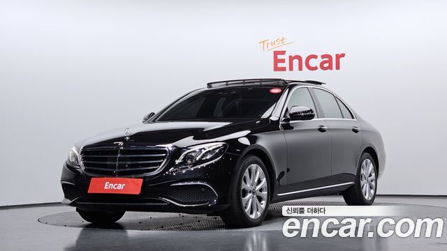 Mercedes-Benz E-Class E300 4MATIC Exclusive