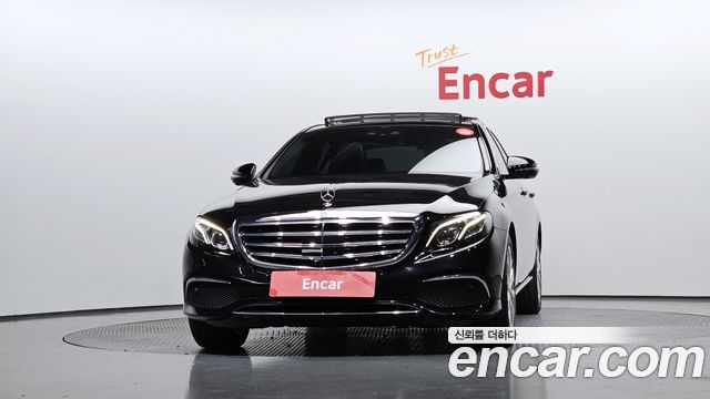 Mercedes-Benz E-Class E300 4MATIC Exclusive
