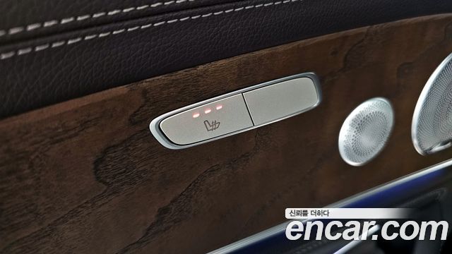 Mercedes-Benz E-Class E300 4MATIC Exclusive