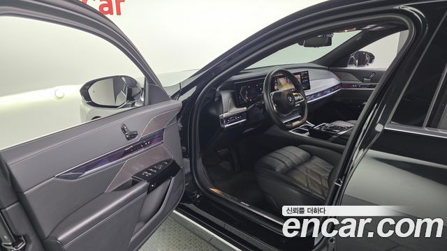 BMW 7-Series 740d xDrive Design Pure Excellence