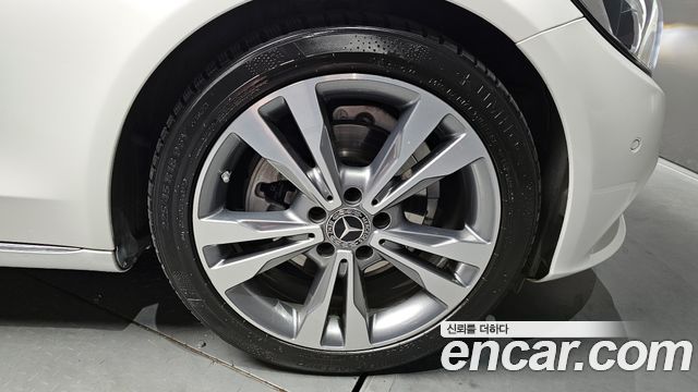 Mercedes-Benz C-Class C200 Avantgarde