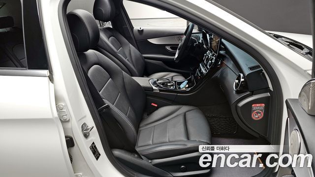 Mercedes-Benz C-Class C200 Avantgarde
