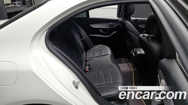 Mercedes-Benz C-Class C200 Avantgarde