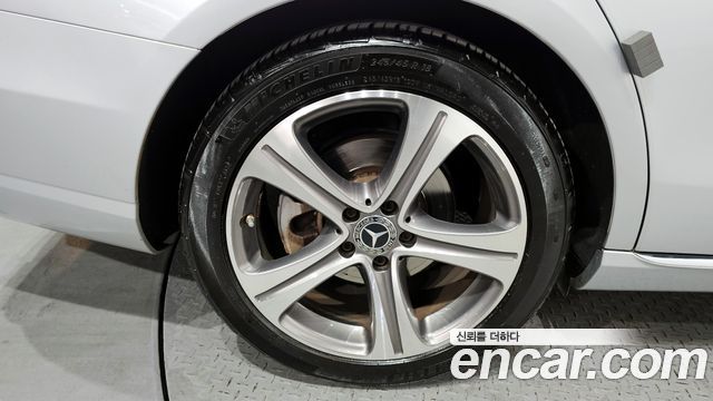 Mercedes-Benz E-Class E300 Avantgarde