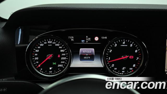 Mercedes-Benz E-Class E300 Avantgarde