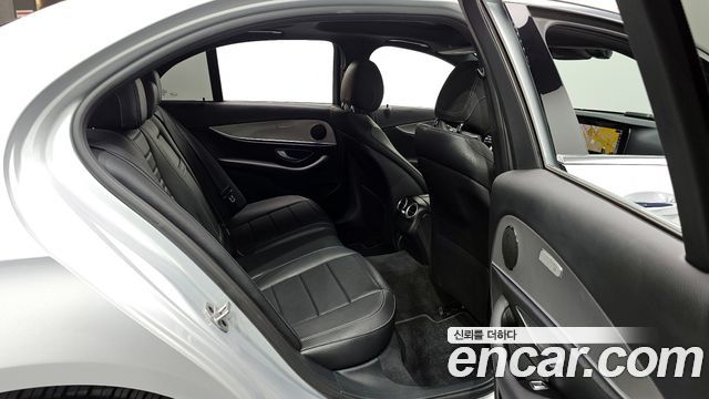 Mercedes-Benz E-Class E300 Avantgarde