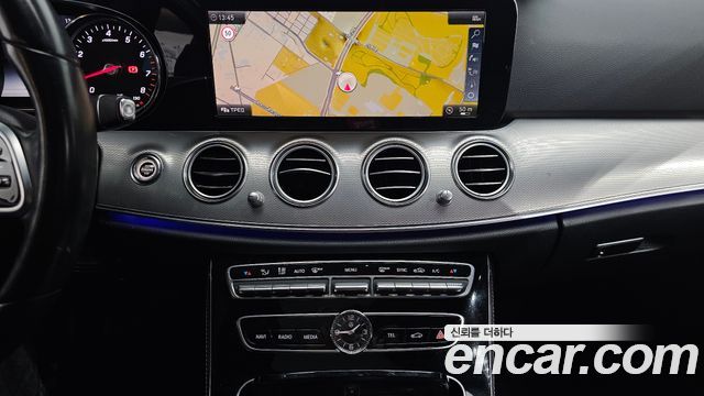 Mercedes-Benz E-Class E300 Avantgarde