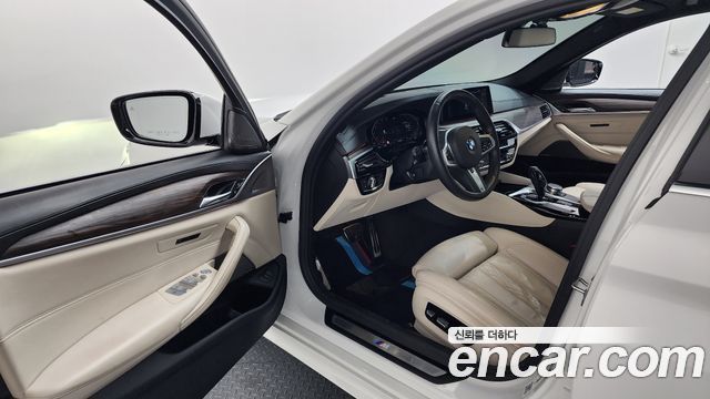 BMW 5-Series 520i M Sport