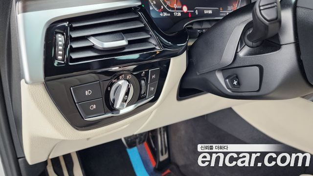 BMW 5-Series 520i M Sport