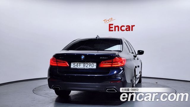 BMW 5-Series 530i xDrive M Sport Package Plus