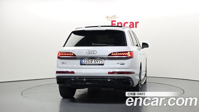 Audi Q7 55 TFSI Quattro Premium