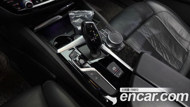 BMW 5-Series 530d M Sport Package