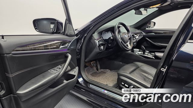 BMW 5-Series 530d M Sport Package