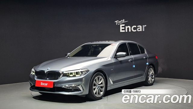BMW 5-Series 520i Luxury