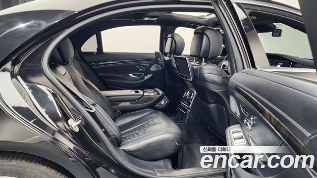 Mercedes-Benz S-Class S500L