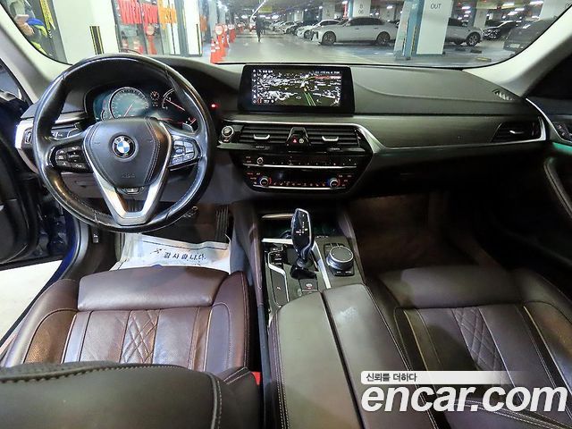 BMW 5-Series 520d xDrive Luxury Plus