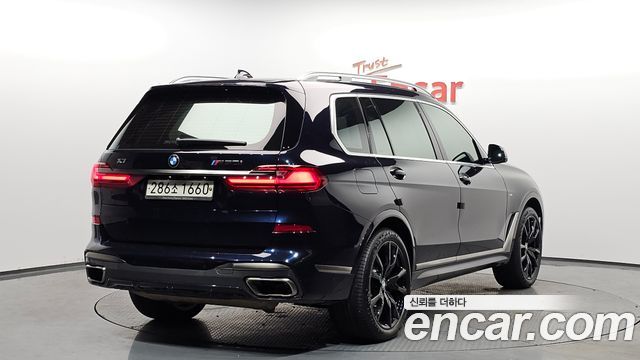 BMW X7 M50i 6STR