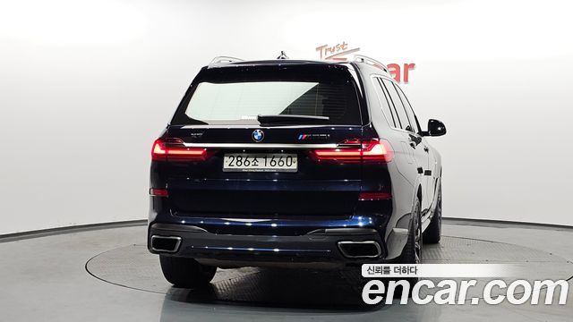 BMW X7 M50i 6STR