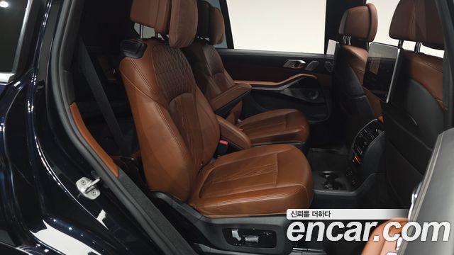 BMW X7 M50i 6STR