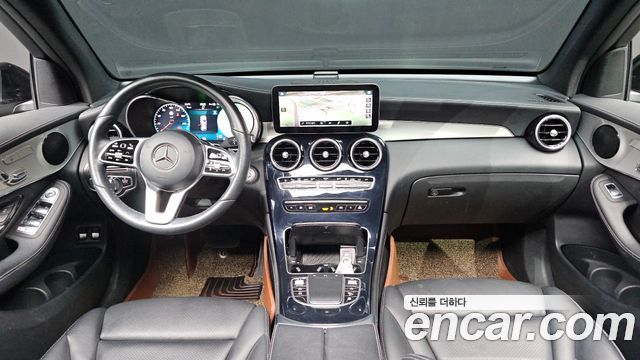 Mercedes-Benz GLC-Class GLC300e 4MATIC