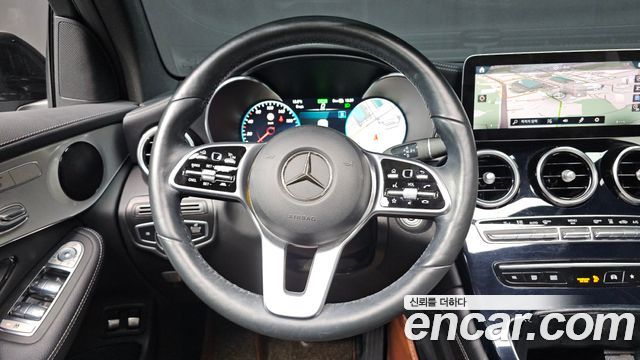 Mercedes-Benz GLC-Class GLC300e 4MATIC