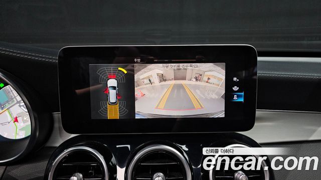 Mercedes-Benz GLC-Class GLC300e 4MATIC