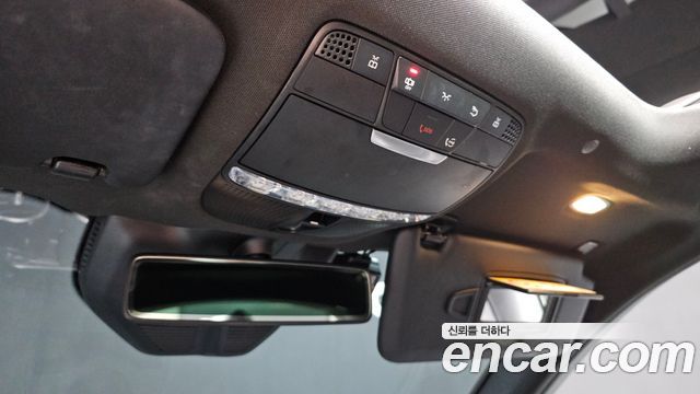 Mercedes-Benz GLC-Class GLC300e 4MATIC