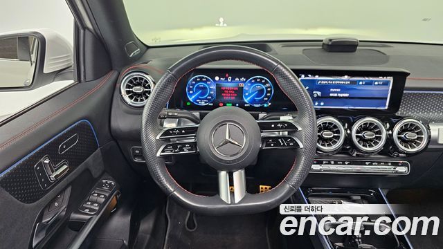 Mercedes-Benz EQB EQB300 4MATIC AMG Line