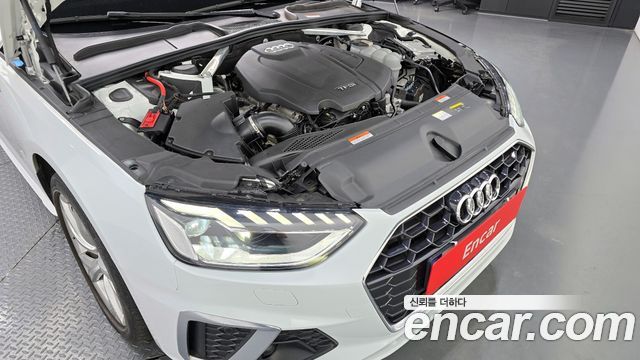 Audi A4 40 TFSI Premium