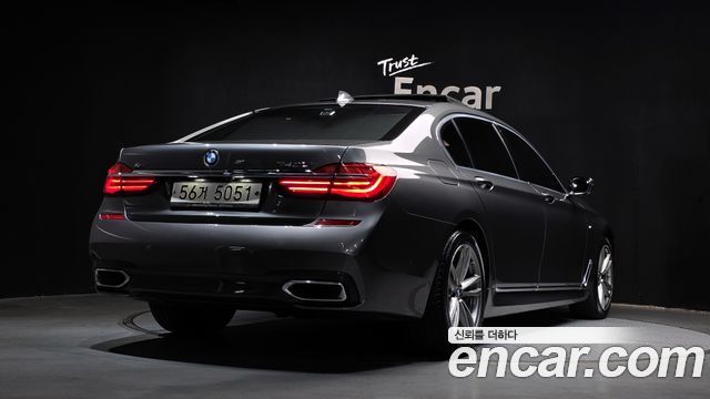 BMW 7-Series 740Li xDrive M Sport Package