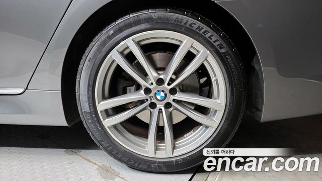 BMW 7-Series 740Li xDrive M Sport Package