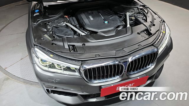 BMW 7-Series 740Li xDrive M Sport Package