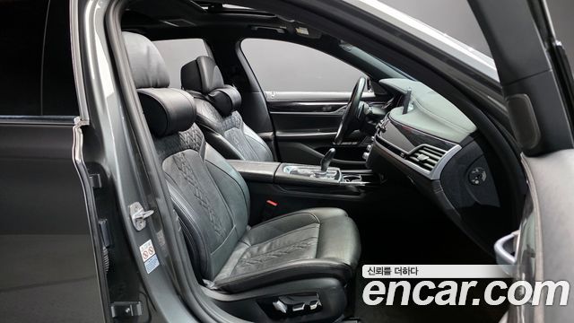 BMW 7-Series 740Li xDrive M Sport Package