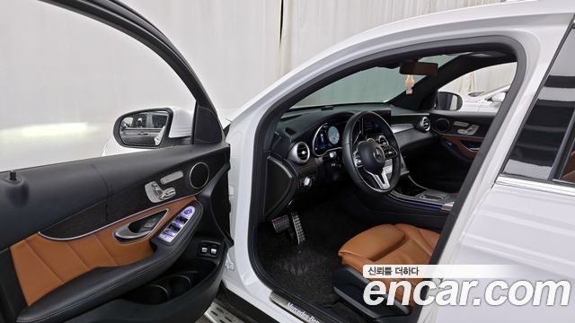 Mercedes-Benz GLC-Class GLC300e 4MATIC Coupe