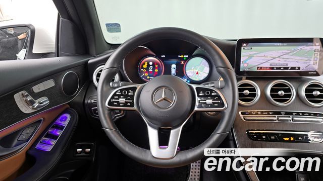 Mercedes-Benz GLC-Class GLC300e 4MATIC Coupe