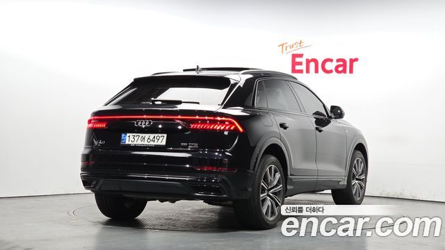 Audi Q8 55 TFSI Quattro Premium