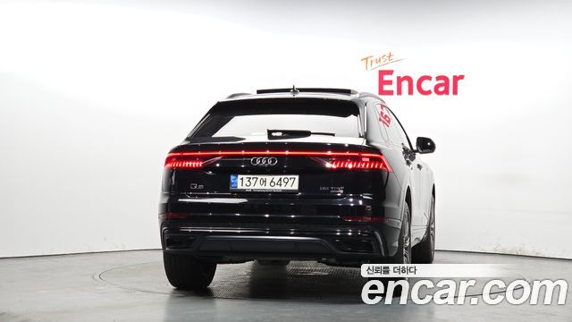 Audi Q8 55 TFSI Quattro Premium