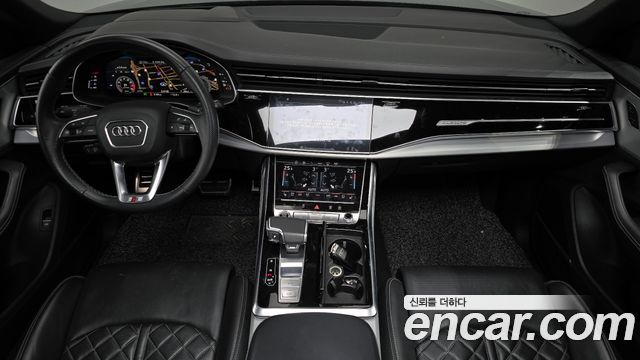 Audi Q8 55 TFSI Quattro Premium