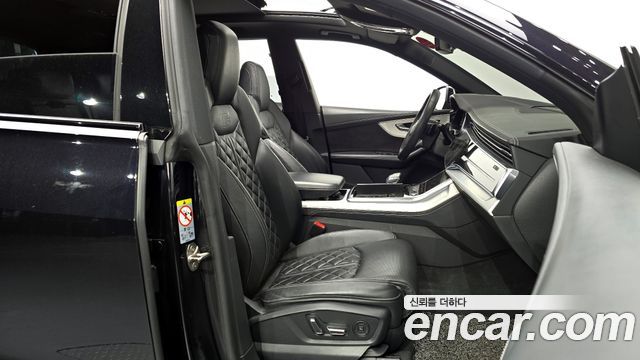 Audi Q8 55 TFSI Quattro Premium