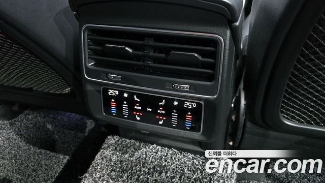 Audi Q8 55 TFSI Quattro Premium