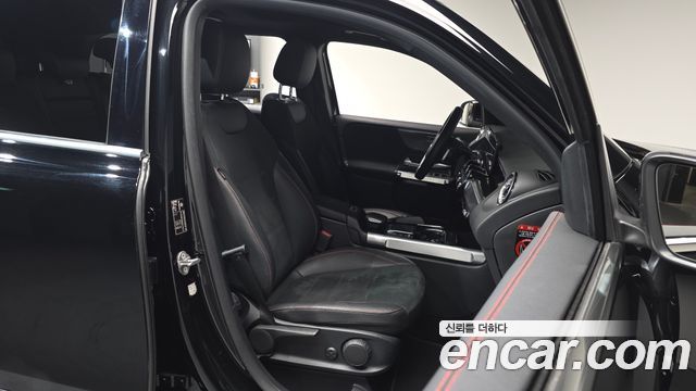 Mercedes-Benz GLB-Class GLB250 4MATIC
