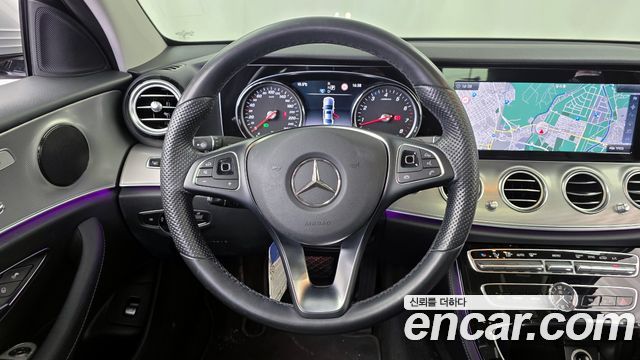 Mercedes-Benz E-Class E200 Avantgarde