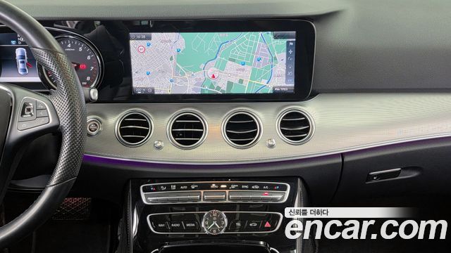 Mercedes-Benz E-Class E200 Avantgarde