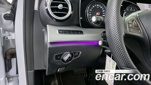 Mercedes-Benz E-Class E200 Avantgarde