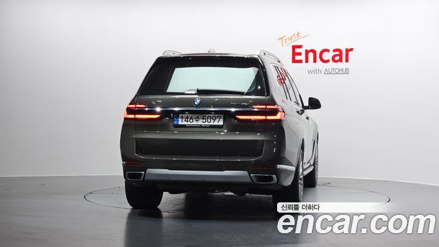 BMW X7 xDrive 40i Design Pure Excellence 6-Seater