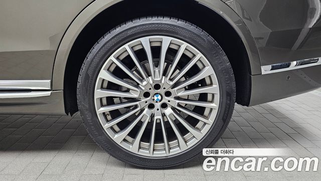 BMW X7 xDrive 40i Design Pure Excellence 6-Seater
