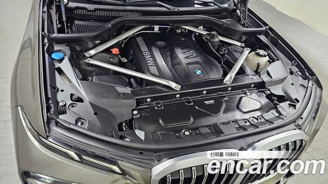 BMW X7 xDrive 40i Design Pure Excellence 6-Seater