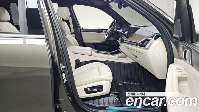 BMW X7 xDrive 40i Design Pure Excellence 6-Seater